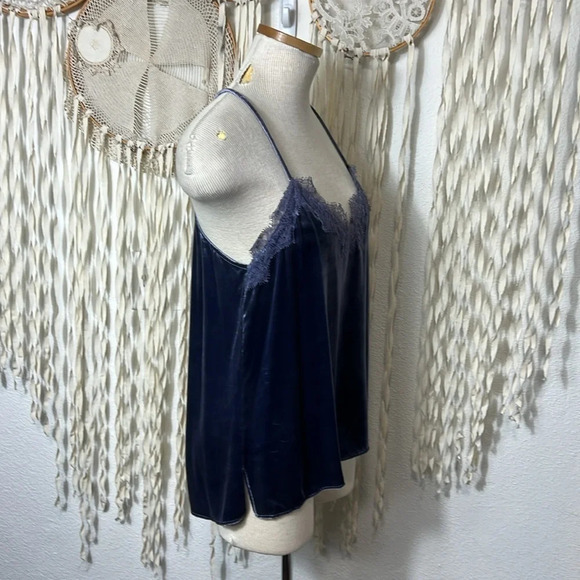 CAMI NYC Lilac Blue Velvet and Lace Tank Size Small - Picture 3 of 7